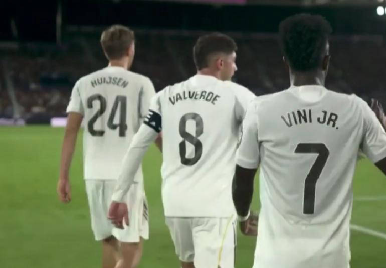 然而这位身, 同时维尼修, 现最出色的 然而这位身, 同时维尼修, 现最出色的