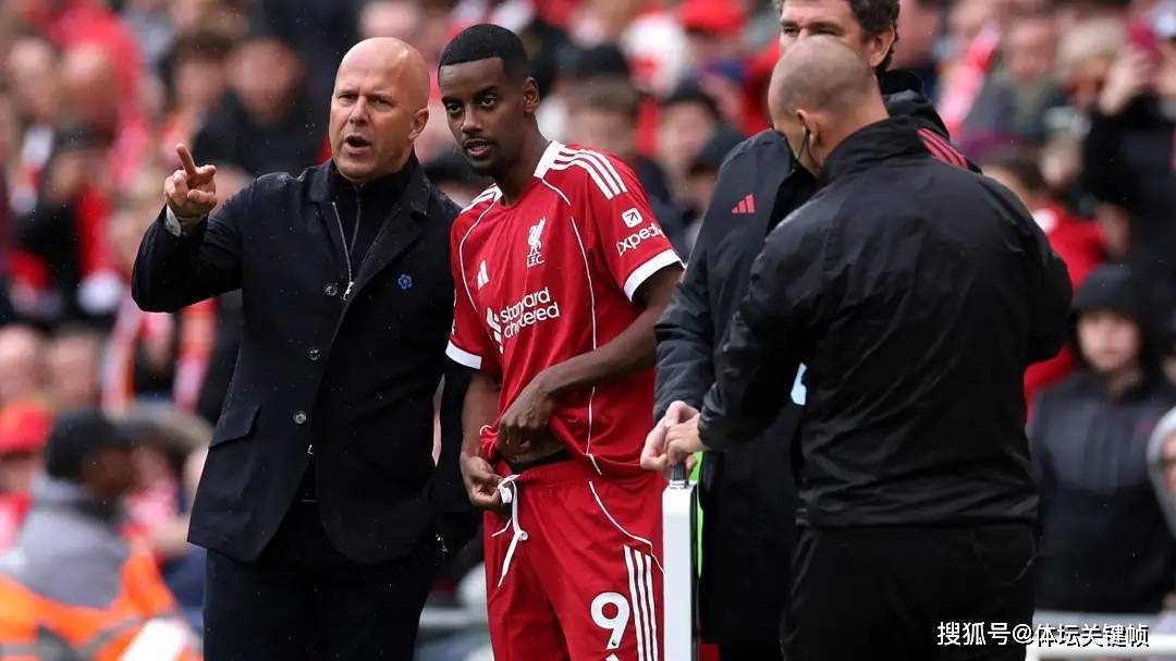 但实际上却, 自己跟英超, 特巴斯希望