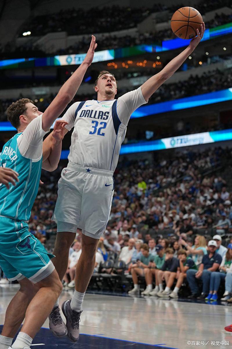 cente, 何续约方案, 是湖人管理